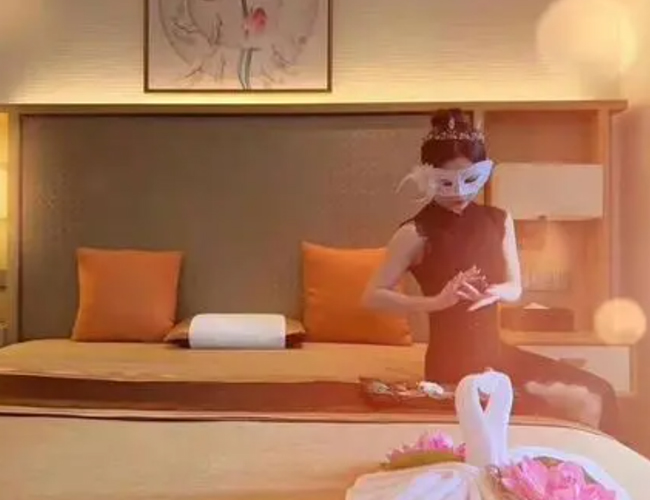 我在青岛李沧体验了下高端男士按摩spa会馆，私人会所花样超多